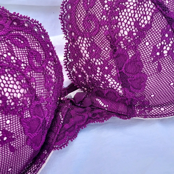 Victoria's Secret Women's Dream Angel's Push-up Plum Lace Bra - Picture 2 of 6